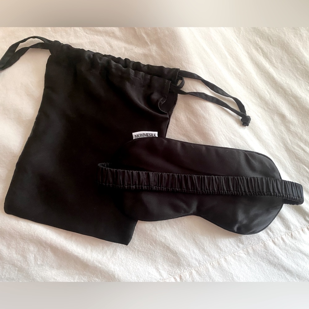 Mommesilk mulberry silk sleep eye mask and drawstring bag 100% 22 Momme grade 6A